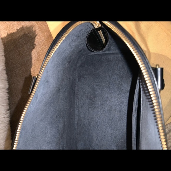 Vintage Louis Vuitton Alma Black Epi Handbag - Picture 5 of 14